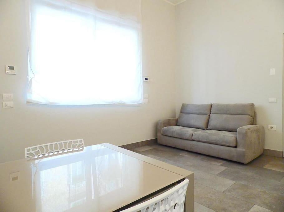 Isola Apartment Pastrengo Milánó Kültér fotó